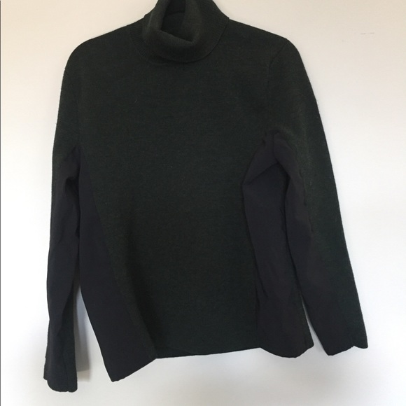 100% Merino Turtleneck Sweater - Picture 3 of 9